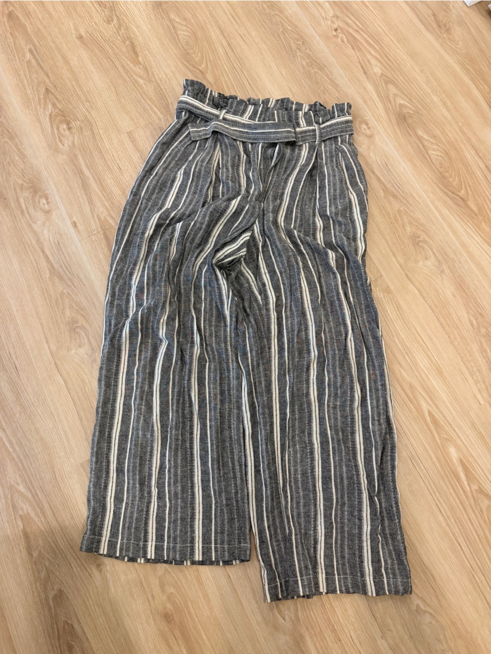 Banana Republic Gray & White Striped Paperbag Waist Wide-Leg Pants